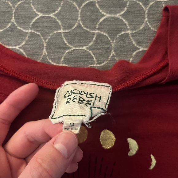 The Buckle Red Compass Rose Women’s Tee Size M - Picture 4 of 4